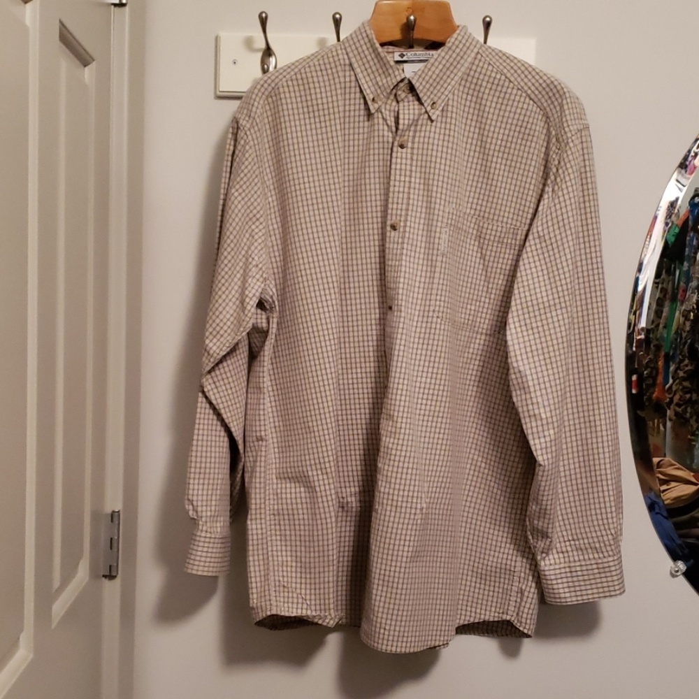 Columbia Sportswear Mens Button Down Shirt